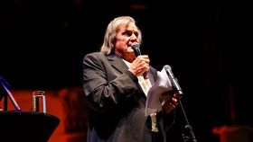 Care este starea de sănătate a lui Florin Piersic? Directorul Institutului de Boli Infecţioase Matei Balş a făcut ultimele declarații: „Vorbim de un pacient care este fragil”
